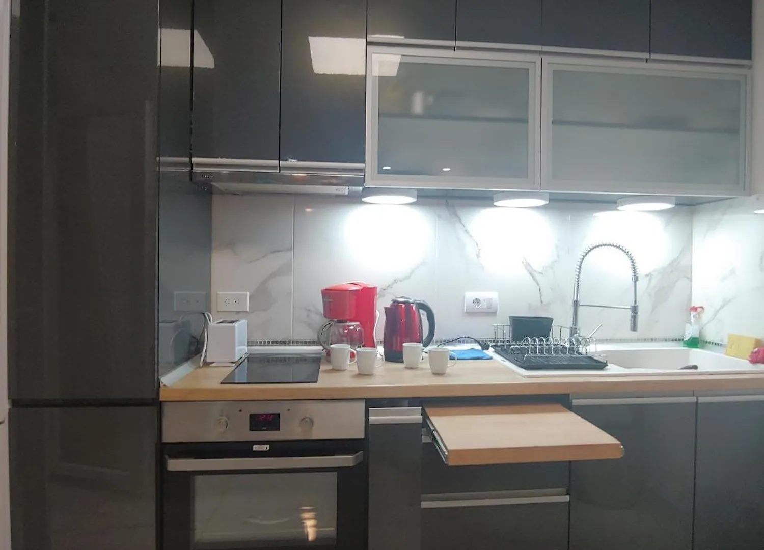 Shopping,Airport,Parking,Ring Road 100Sqm Comfort Thessaloníki 0*,